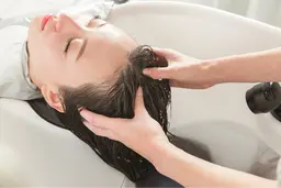 ①Quick炭酸すっきりスパ😌(¥2000)➕VEENA(¥500)➕ブロー(¥1000)