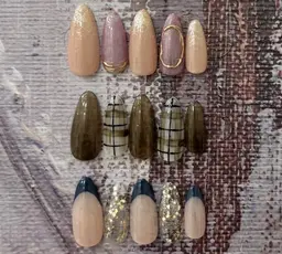 【New⭐】定額デザイン★お得にデザインネイル【他店オフ込み】ネイリスト検定2級ご対応💅🏻✨5種類からチョイス♪