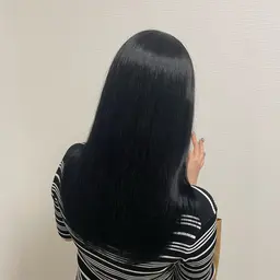 【就活生実習生‼️必見👀✨️】黒染めをせずワンカラーでサラサラな暗髪に！🖤✨️✨️(炭酸泉Spa付き)