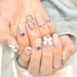 本日🈳あり🍀120分やり放題⭐️オフ、ケア込！ハンドorフット💅🏻