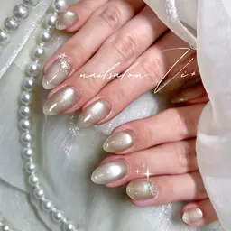 マグネットorフラッシュネイル+パーツ2つ付き🪞🎀