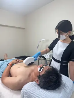 ★メンズ光（高出力ＩＰＬ）脱毛😎全身(顔除くVIO除く)★🪒効果に自信があるから都度払いでOK❗️✨