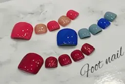 期間限定！シンプルワンカラーフットネイル☆他店オフ込み＋ドライケア付き