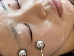 【美顔筋リフトでスッキリ小顔♪】頬の幅が狭くなる！引き上げ効果抜群☆お顔の膨らみが気になる方必見！！
