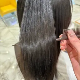 「お悩み解決!」理想のサラサラストレートヘア縮毛矯正