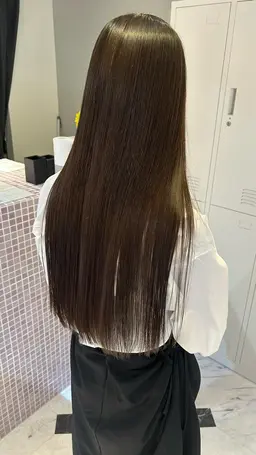 🍓うる艶ワンカラー＋手触りアップトリートメント🫧シャンプーブロー込み　8800→5900