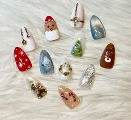 🎀🎄⭐️クリスマス限定メニュー🎄⭐️🎀お好きなクリスマスデザイン2本アート🎀🔔