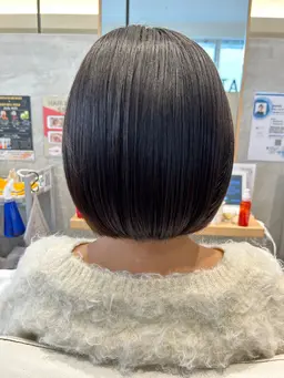 レディースカットカラー（ブリーチなし）　（カットモデル）