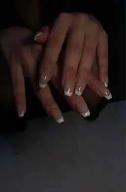 オフ有フレンチ.ベースカラー有り【何回でも自店、他店様共にオフ無料