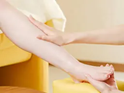 フット🦶ウォーターケア＋角質ケア(足裏・かかとけずり)【フットバス使用🛁】