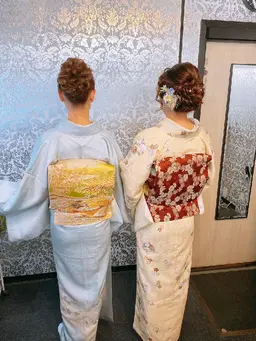 訪問着着付け＋ヘアセット　7300円(訪問着着付けのみ　6000円）