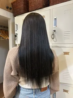 毛先カット(ロング​〜​ミディアムまで)➕フルカラー🍒ྀི