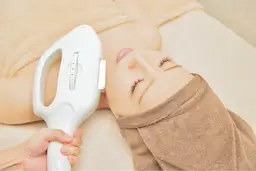【研修モニター様】肌質改善光フェイシャル