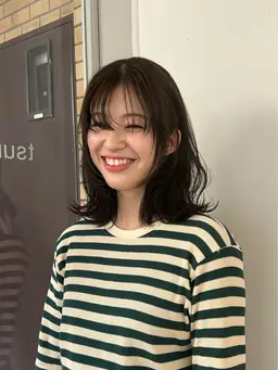 10,20代限定✳︎ミディアムカットモデルトリートメント付き🩰　月金20:00​〜​/火水木土日19:00​〜​