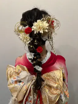 ㊗️成人式💐✨  【振袖着付け/ヘアセット】18000円🫧持参髪飾り付け放題❣️