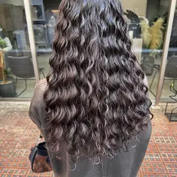 レディース カット＆スパイラルパーマ🌀🌀