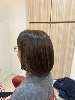 白髪染めカラー➕トリートメント✨
