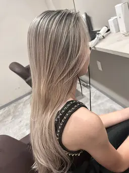 バレイヤージュ＋内部補修ケアトリートメント