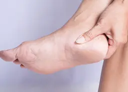 【つるつる✨フット角質ケアメニュー】角質ケア+スクラブ+パラフィンパック