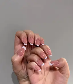ハンドフレンチネイル🍍《オフあり》