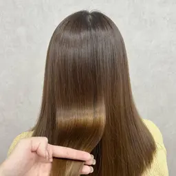 ✨️うるサラ美髪へ✨️　　　　　　　　　　　　　　　　　　縮毛矯正➕髪質改善トリートメント
