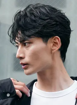 〖 カット+フェザーパーマ 〗  ニュアンスパーマより強い毛流れが欲しい方🪽💫