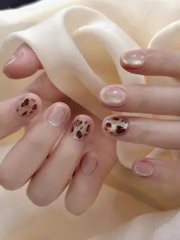 【ジェルオフ無料】シンプルアートネイル💅(アート2本)