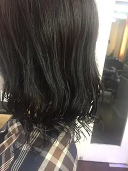 ボブパーマ　マンネリ化したストレートヘアにナチュラルなドライパーマ