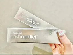 【まつ毛美容液】ラッシュアディクト