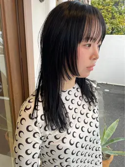 【就活OK・黒染め使用ナシ】透明感のある暗染め＋TR　¥12050→¥9350