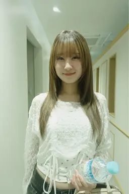 【髪質改善】✨💇🏻‍♀️カット+縮毛矯正ストレート💇🏻‍♀️✨