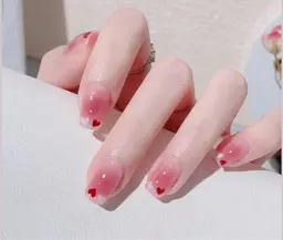 自爪、チーク(カラグラデーション)+スートン10こ(サビース)🌼