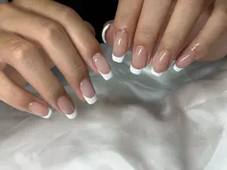 【ハンドモデル💅】フレンチ✨ご新規様オフ無料💕