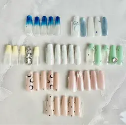 ジェルネイル💅🏻(定額デザイン)