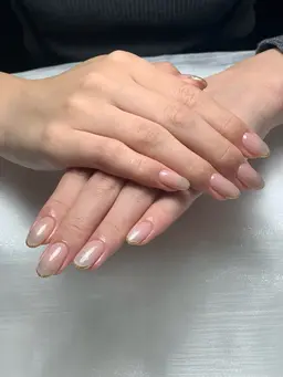 フレンチネイル➕ジェルオフ無料👉キャンペーン中❣️シンプルで上品なデザイン。オフィスにもおすすめ！