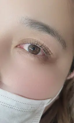上まつ毛　ダメージレスまつ毛パーマ（ケラチンTr付）➕束感コーティング➕ヘッドマッサージ💆‍♀️（15分）