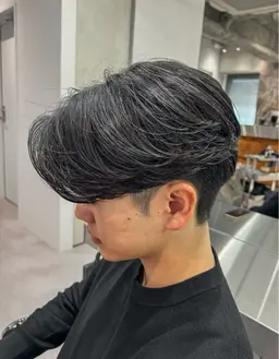 【ご新規様1日2名限定🔥】　【ケアパーマで髪のダメージが気になる方も安心❗️メンズカット＋ニュアンスパーマ】