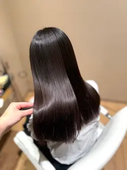 【クセが気になる方へ】Premium艶髪ストレート（縮毛矯正）+カット