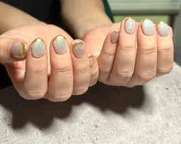 ミラーフレンチ（ベースカラーあり) ¥5000ベースPara gel 使用
