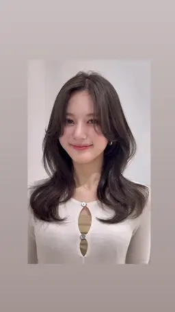 【ロング限定】前髪無し(かきあげ前髪)顔周りレイヤーカット✂︎ ¥0  (鎖骨下の長さ対象)