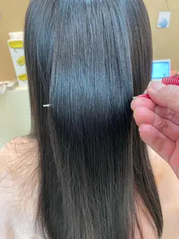 僕しか出来ない本格酸熱トリートメント！最高の艶髪に出来ます。初回指名料金2800円無料(カット別途5000円)