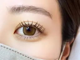 【ご新規様限定】✨️パリジェンヌ まつ毛パーマ✨(アイシャンプー込みコーティング込み高級美容液込み)