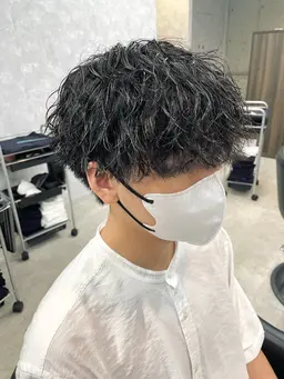 週お一人様限定特別クーポン 骨格矯正カット＋ハードパーマ
