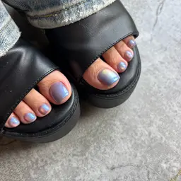【ご新規様限定】フット🦶ラメ・マグネット・フラッシュ(オフ込み)