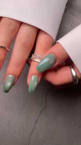 ネイル 168.0 beautyのネイルデザイン