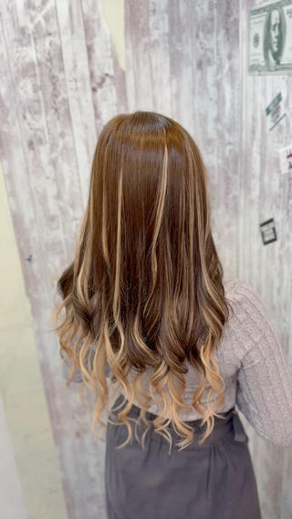ロング カラー はやと【エクステ ×ブリーチ特化】のヘアスタイル