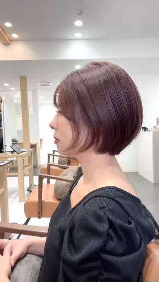 ショート カラー MIZUKI🫧ྀི 韓国ヘアAFLOATのヘアスタイル