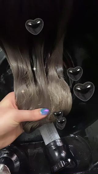 ツヤツヤベージュ️