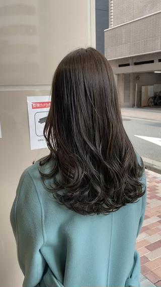 赤みを消して透明感を出してくれるオリーブグレージュカラー
7トーン仕上げで重くならない赤み消しカラー
#オリーブカラー#オリーブグレージュ#オリーブベージュ