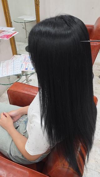 ロング カラー 川瀬 夢来のヘアスタイル